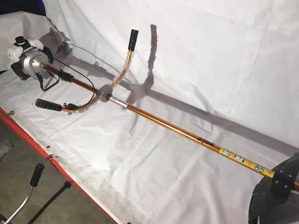 Kawasaki Grass Cutter Kaaz Td40 Mercial Industrial Construction Tools Equipment On Carousell