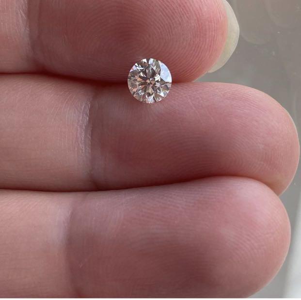 Half carat loose diamond outlet
