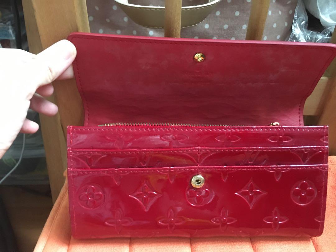 Louis Vuitton Wallet Red Buttons For Menthol