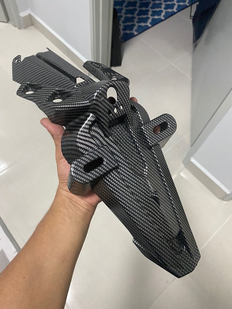 Mudguard carbon store