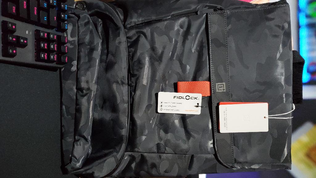 Oneplus Explorer Backpack Camo Blue Men S Fashion Bags Wallets Backpacks On Carousell I ordered the morandi green explorer backpack and have been using it for the last 2 days. oneplus explorer backpack camo blue
