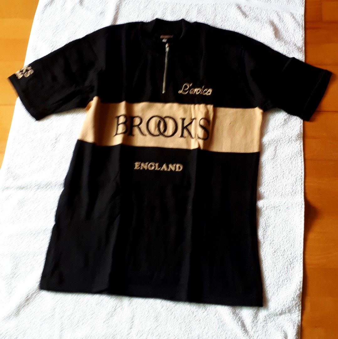 Brooks on sale cycling jersey