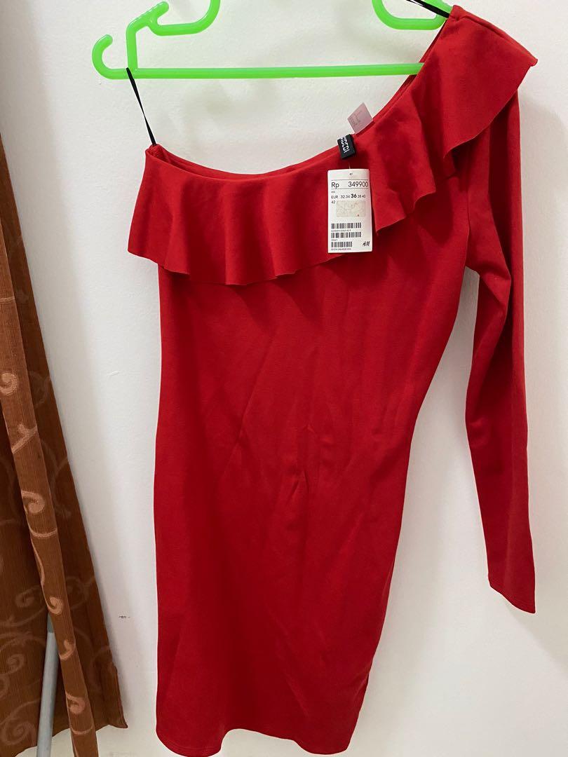 Dress Merah Wanita H M Fesyen Wanita Pakaian Wanita Gaun Rok Di Carousell