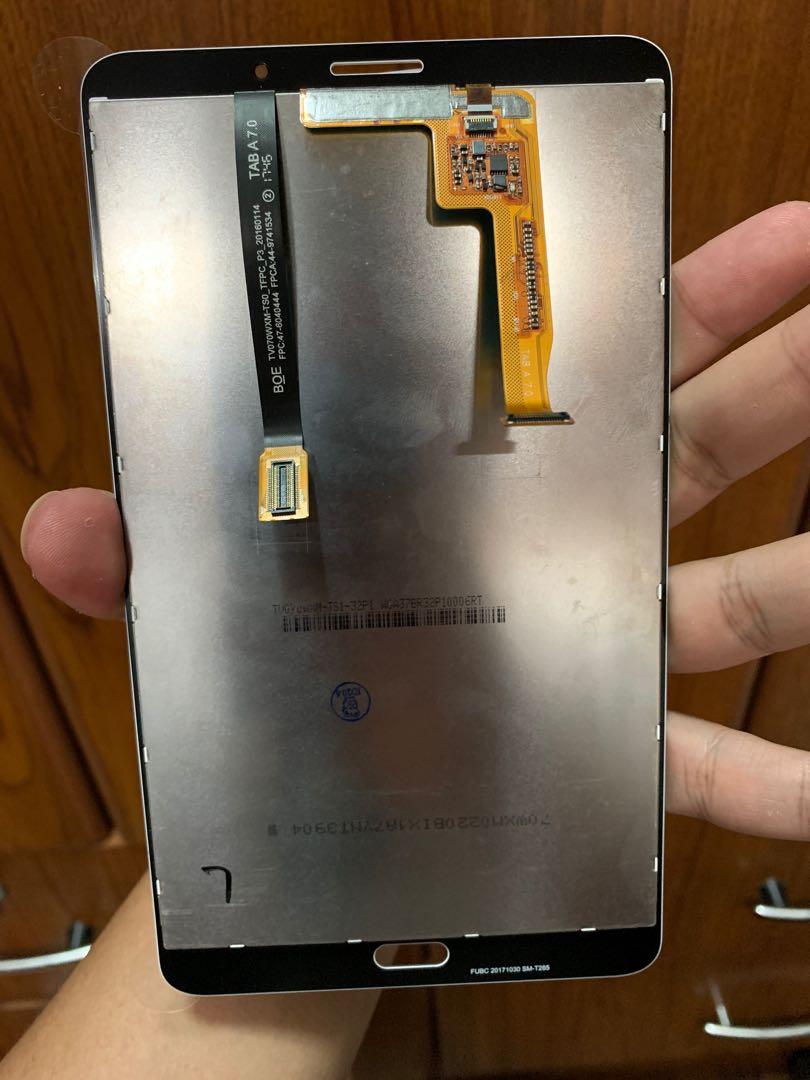 REPRICED : Samsung Galaxy Tab A (T285) - Screen Replacement (Category: Other Mobile & Gadget Accessories) located in Pasig City. Submitted by xfugiwarax (Listing ID 1014237151, Image 3). Description: SCREEN / LCD REPLACEMENT ONLY Tools included RFS: Bought only for testing.