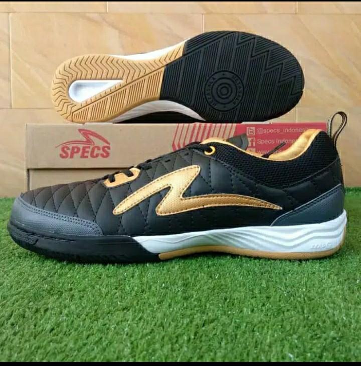 Sepatu Futsal Specs Metasala Nativ Black Gold Olah Raga Perlengkapan Olahraga Lainnya Di Carousell