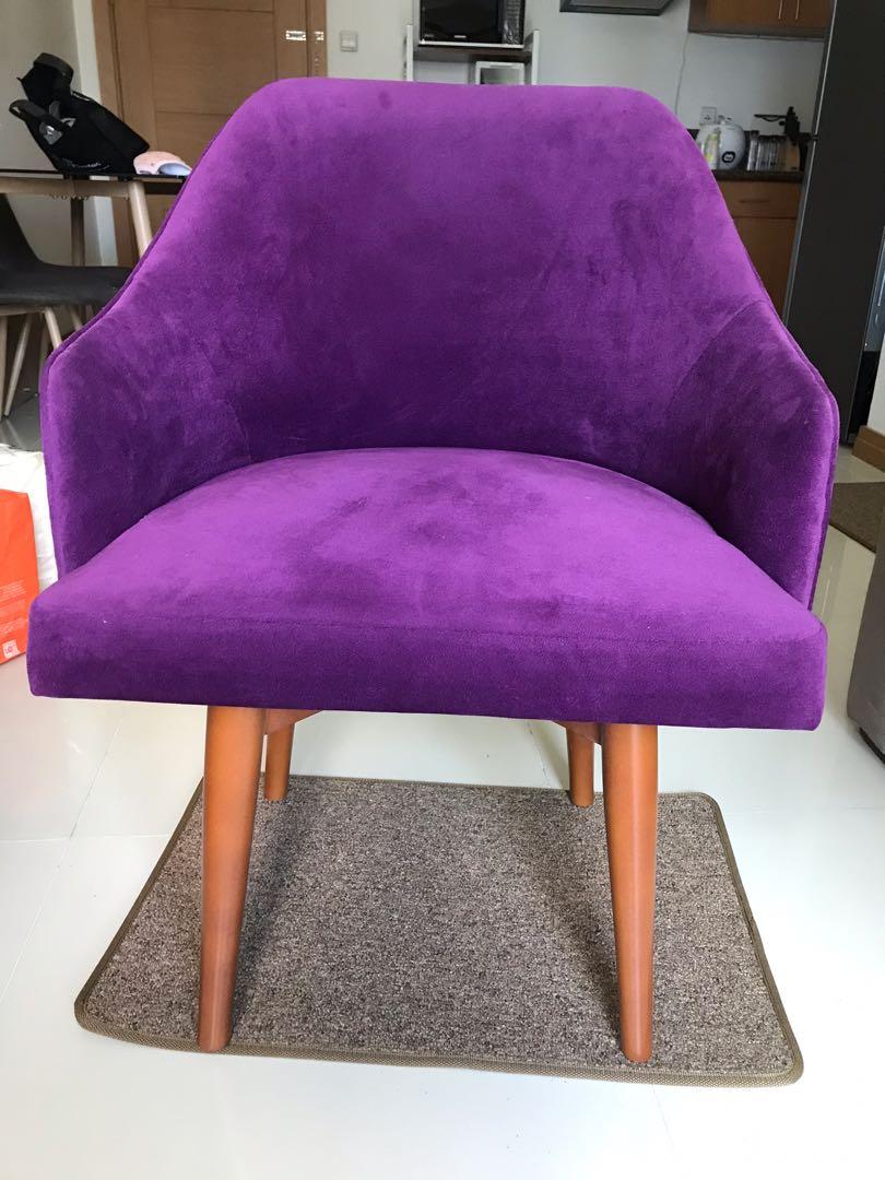 swivel accent chair  stylish office chair  purple perfect