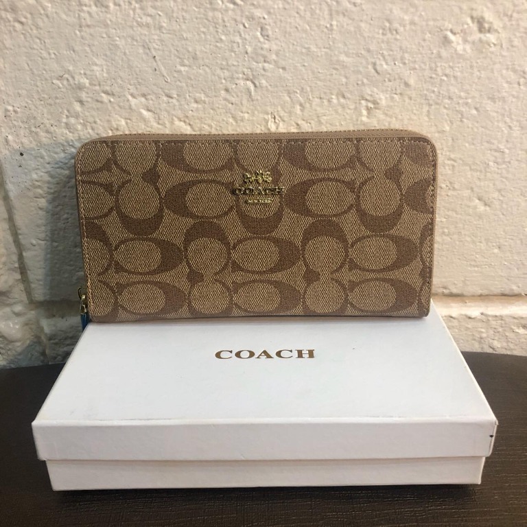Coach hot sale wallet quality