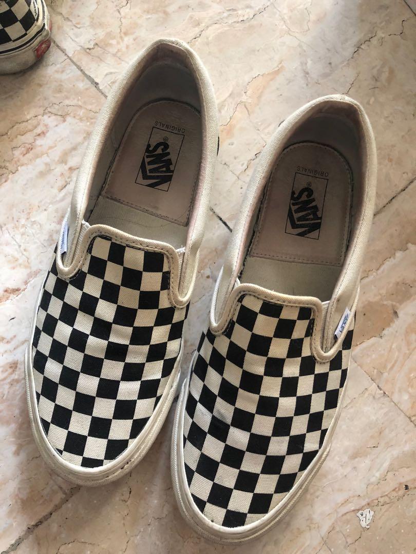 vans checkerboard v2