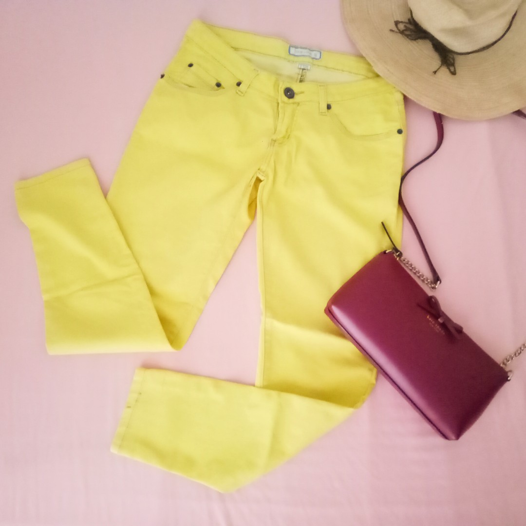 jeans yellow