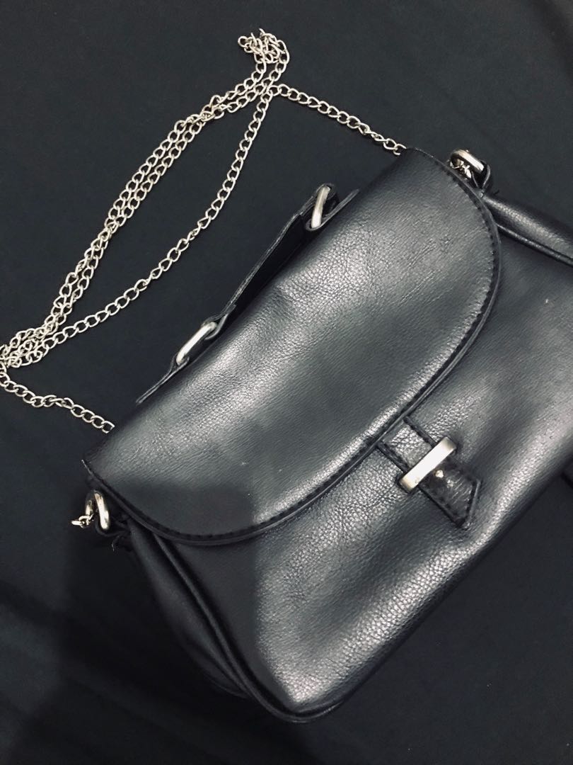 Zalora Sling Bag Women s Fashion Bags Wallets Cross body Bags on Carousell