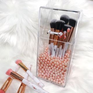 (Category: ) located in . Submitted by tynxwardrobe (Listing ID 1014509079, Image 1). Description: .