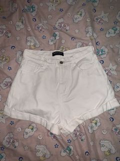 (Category: ) located in . Submitted by bri_closet (Listing ID 1014556939, Image 1). Description: .
