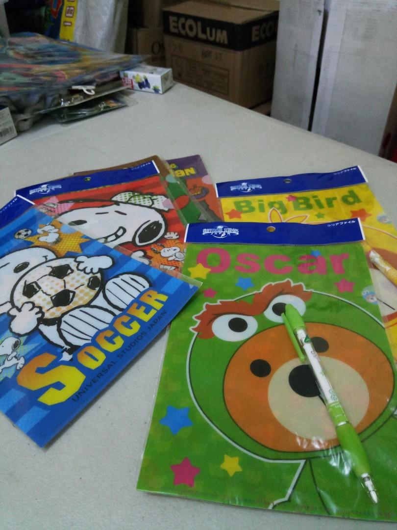 Assorted mini plastic folders (Category: Stationery & School Supplies) located in Manila. Submitted by daisythejane (Listing ID 1014563954, Image 3). Description: Brand new Super cute assorted character prints plastic folders *sesame street, snoopy, spiderman *authentic quality *from universal studios Japan (price tag pa) *all for 800 only *sesame street characters have mechanical pencils included *a5 size Mode of payment: Bdo bpi or gcash Shippi