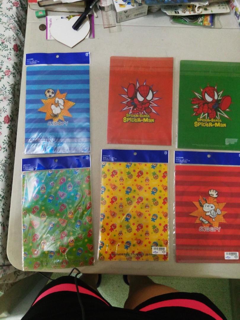 Assorted mini plastic folders (Category: Stationery & School Supplies) located in Manila. Submitted by daisythejane (Listing ID 1014563954, Image 2). Description: Brand new Super cute assorted character prints plastic folders *sesame street, snoopy, spiderman *authentic quality *from universal studios Japan (price tag pa) *all for 800 only *sesame street characters have mechanical pencils included *a5 size Mode of payment: Bdo bpi or gcash Shippi
