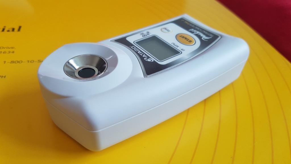 Atago, (JAPAN), Refractometer, BRIX Refractometer, Pocket Refractometer