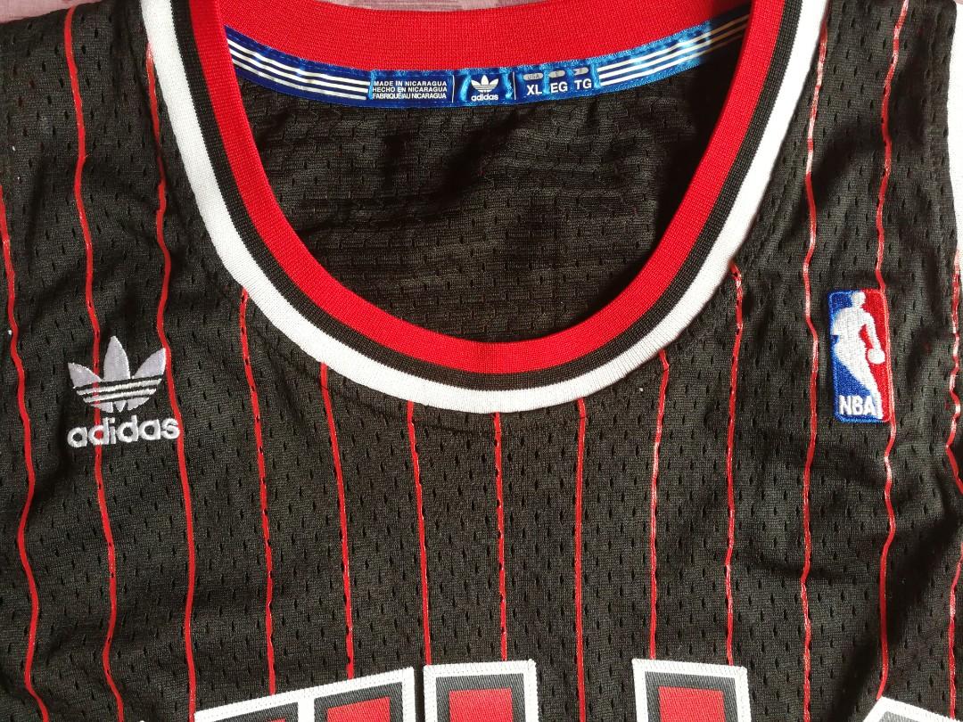 Authentic NBA Adidas Soul Swingman HWC Throwback Retro Jersey Chicago Bulls Dennis  Rodman, Men's Fashion, Activewear on Carousell
