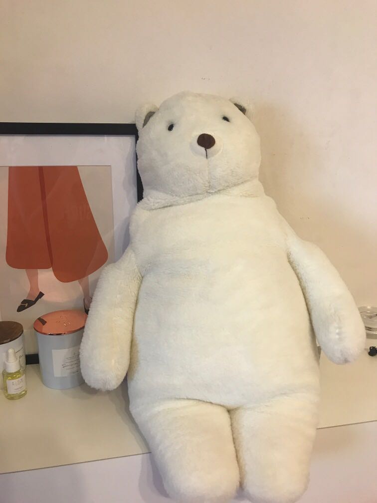 huge white teddy bear
