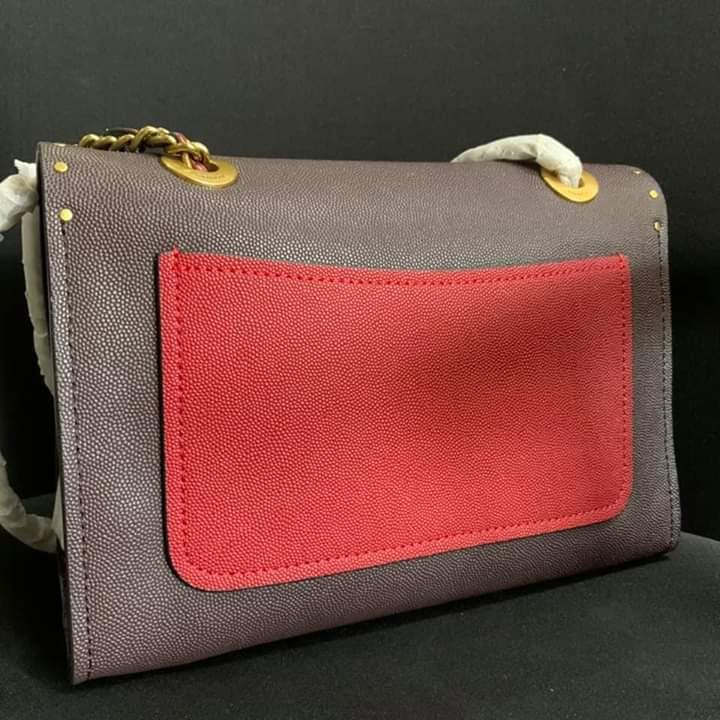Coach Parker (Category: Luxury Bags & Wallets) located in Carmona. Submitted by bagislifeshop (Listing ID 1014493995, Image 3). Description: .