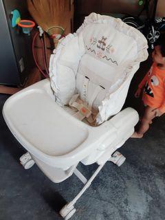 Combi hi and low bed / Highchair
