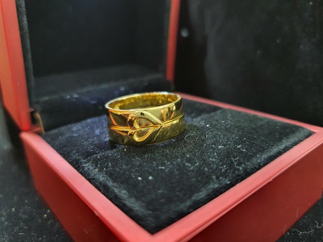 heart shape gold ring design
