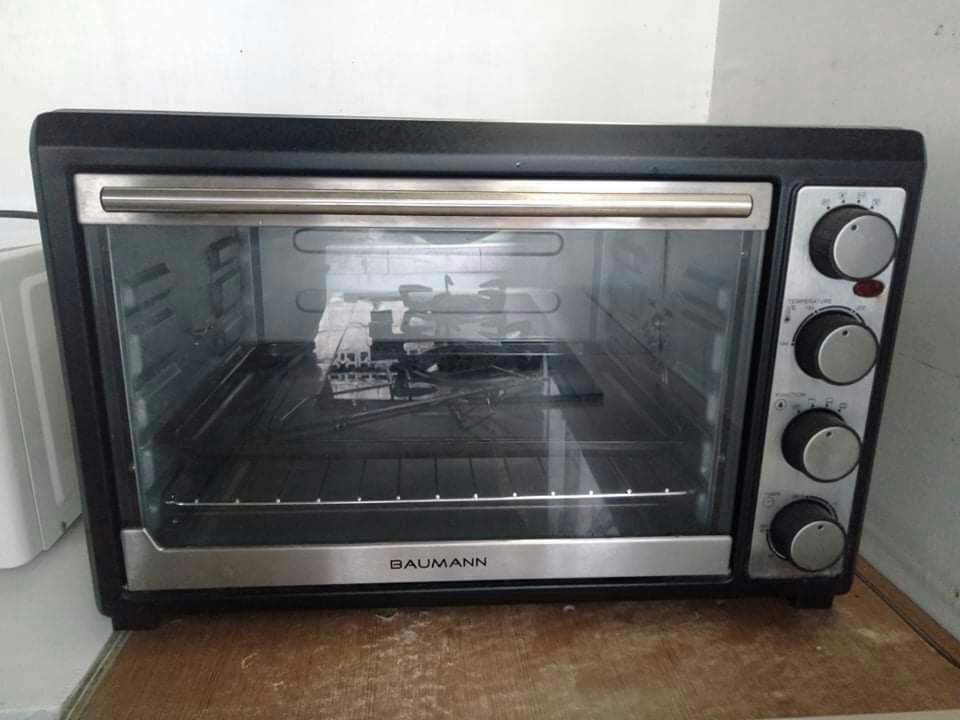 Electric Oven Home Furniture Home Appliances Other Kitchen Appliances On Carousell