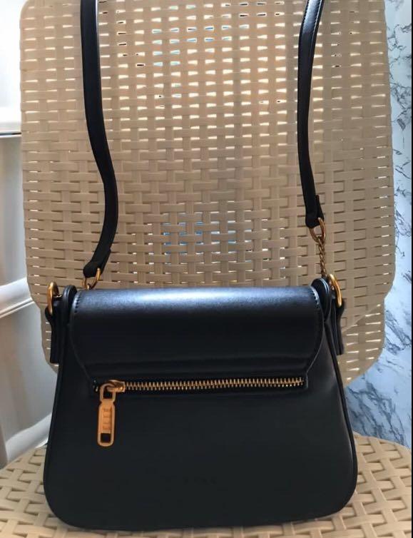 Elle sling bag, Luxury, Bags & Wallets on Carousell