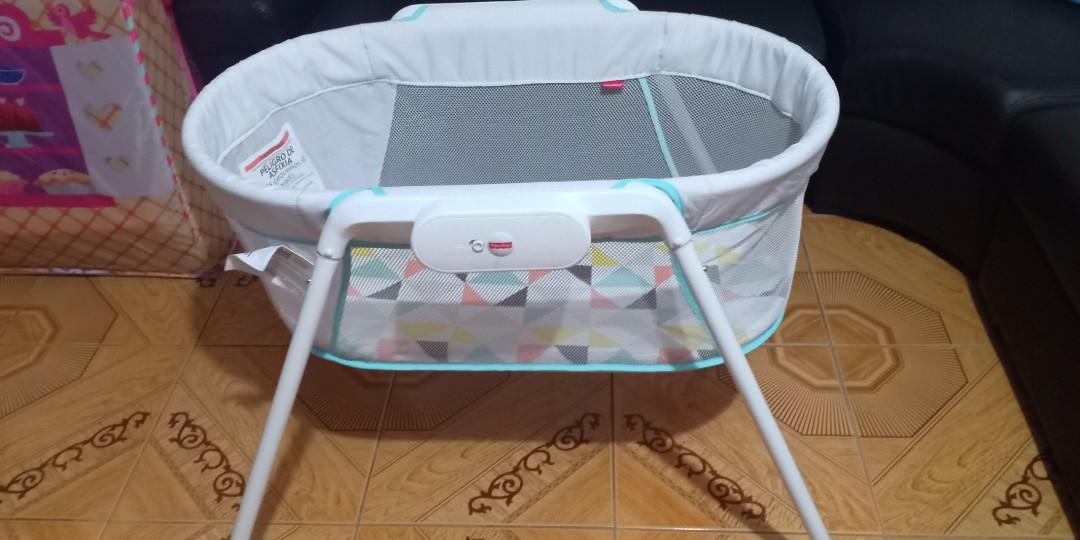 fisher price stow n go bassinet safety