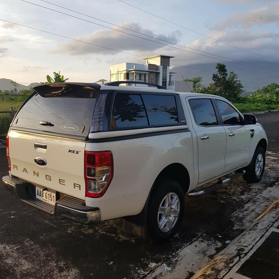 Ford Ranger Raptor Vs Toyota Hilux Conquest : 2020 Ford Ranger vs