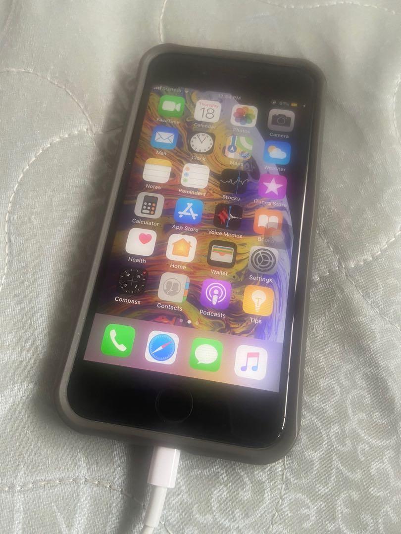 IPhone 6 (Category: iPhone Others) located in Singapore. Submitted by nipun0711 (Listing ID 1014394239, Image 1). Description: Phone only Condition 98% Battery health 88% Good .