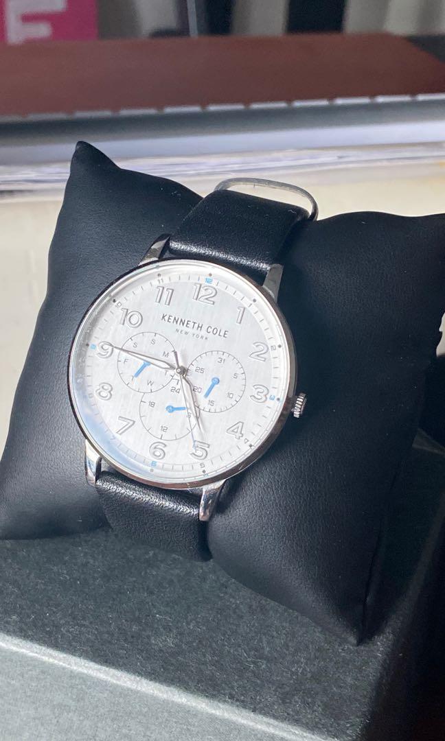 Kenneth Cole Sleek Classy Watch (Category: Men's Watches) located in Mandaluyong City. Submitted by _luxe4less (Listing ID 1014451972, Image 3). Description: Sleek and Classy Can be worn everyday Brand new Bought in February.