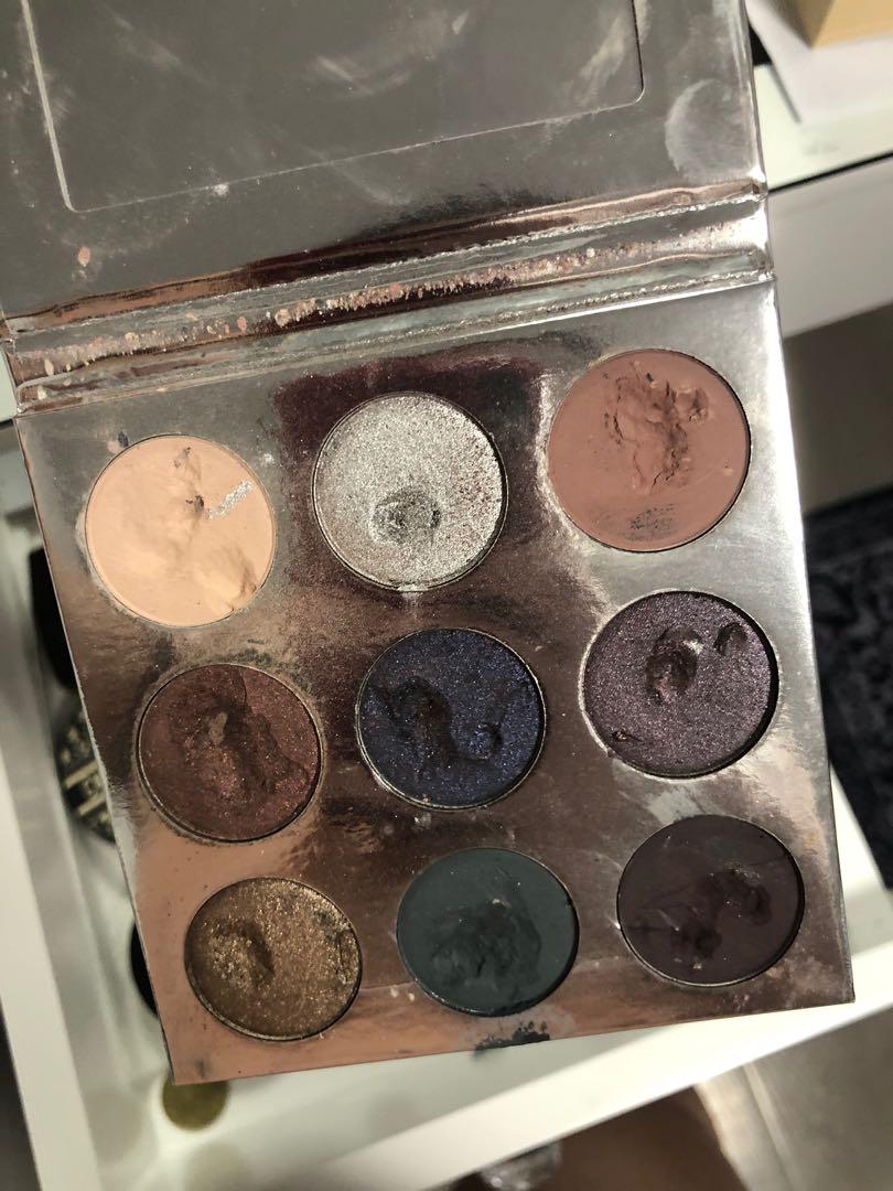 Kylie make up palette (Category: Makeup) located in Makati City. Submitted by supplementary (Listing ID 1014493280, Image 2). Description: Napaglaruan pang ng baby ko used once. Bought last year.