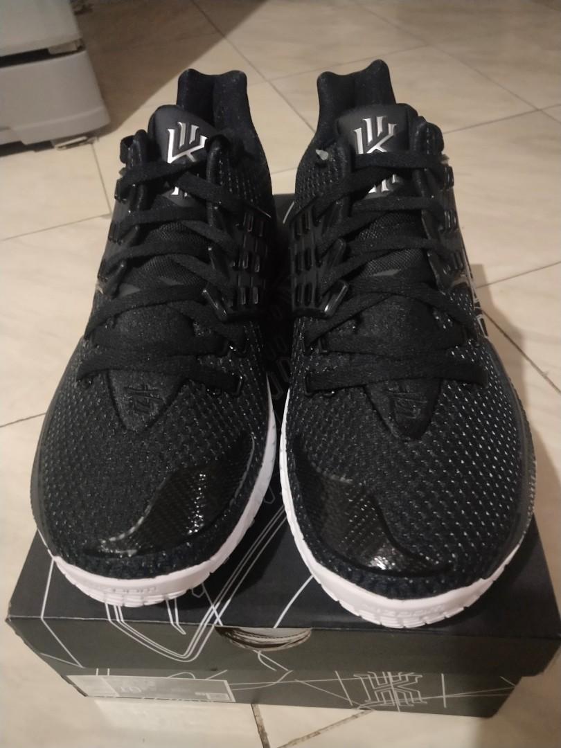 Kyrie 2 low discount black and white