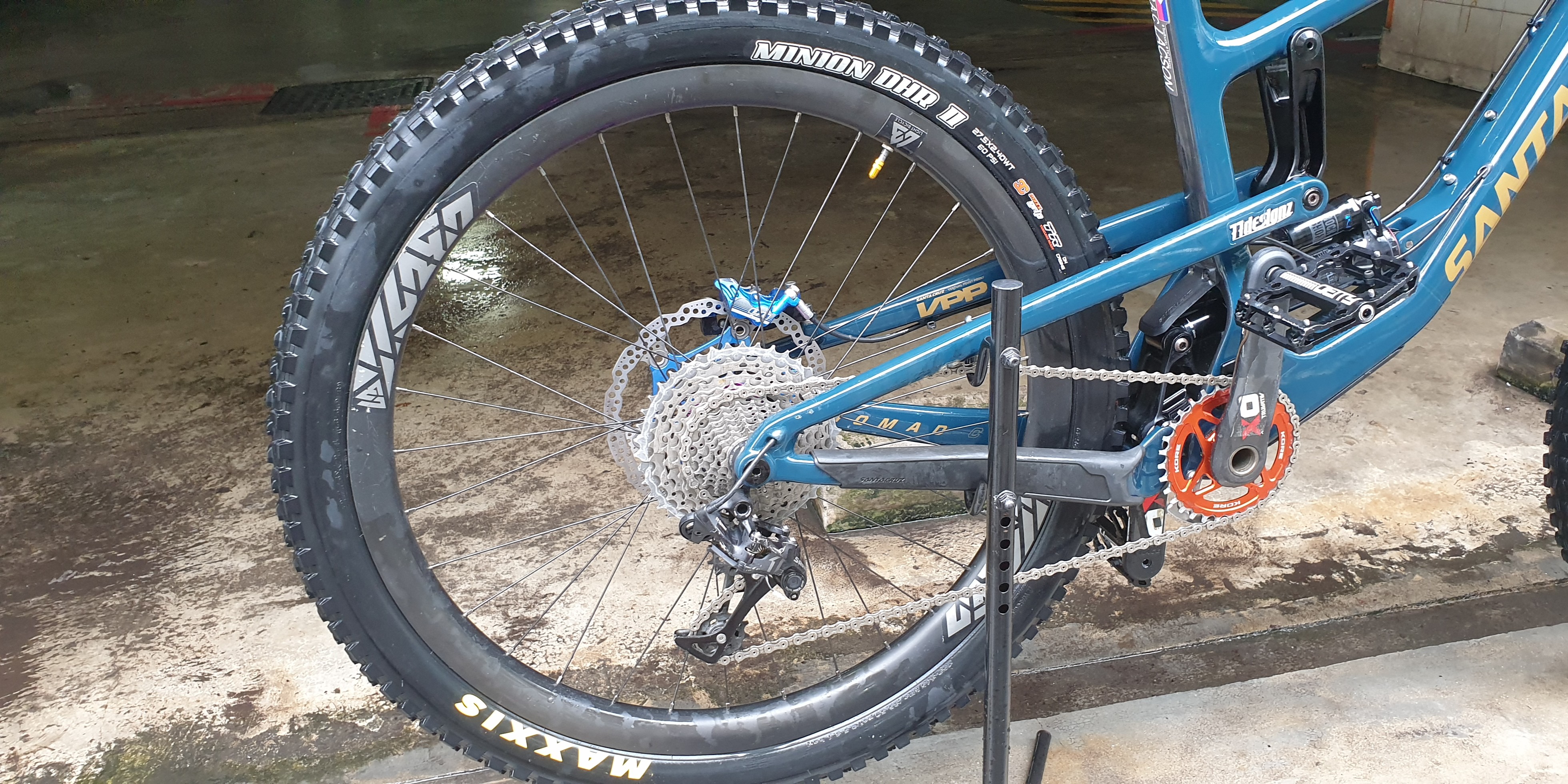 maxxis minion dhr 11 27.5