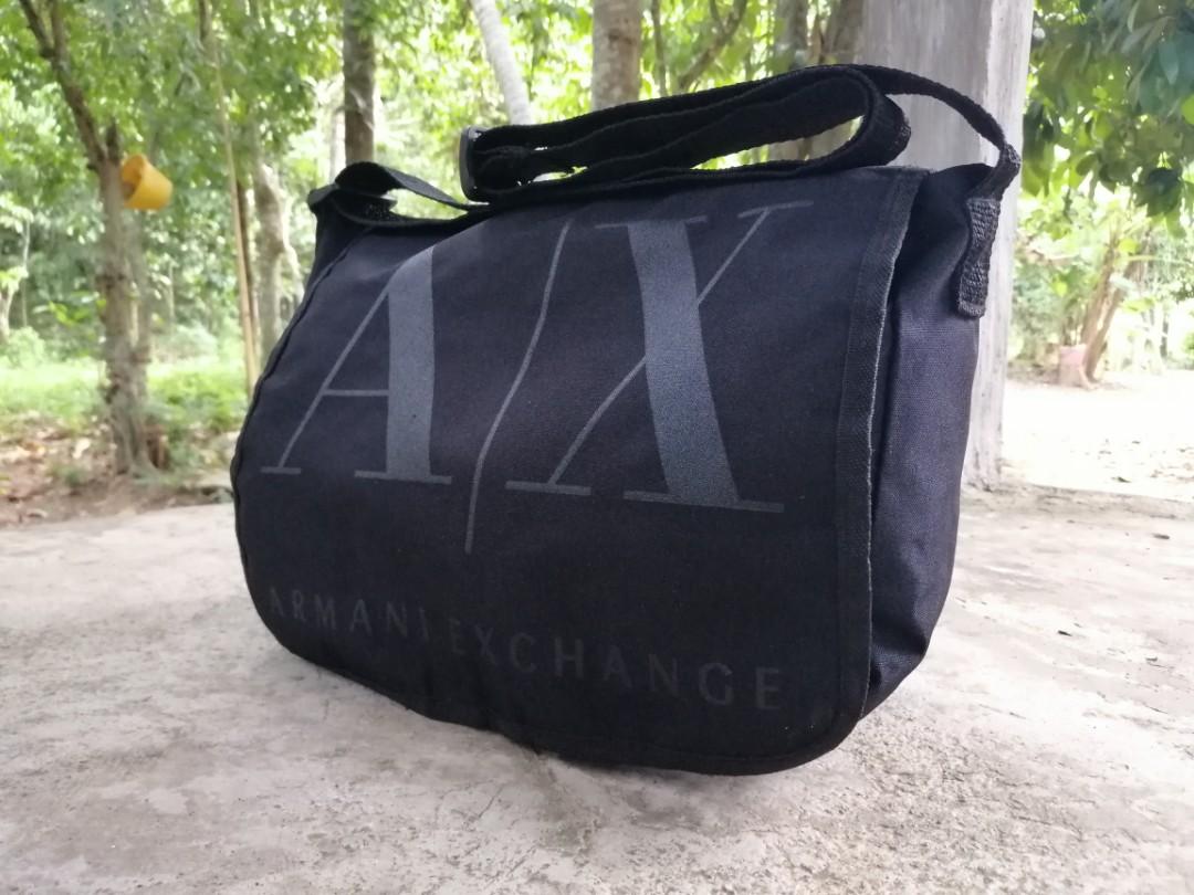 ARMANI EXCHANGE: shoulder bag for man - Black