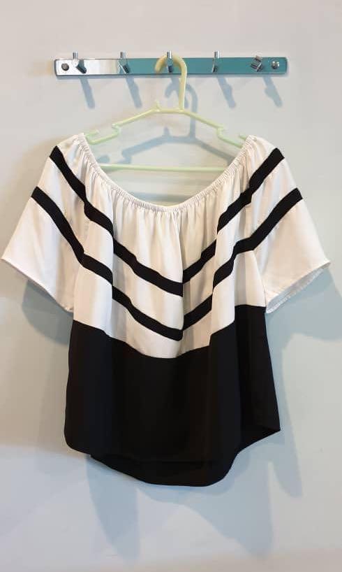 Off Shoulder Top (Category: Sleeveless) located in Petaling Jaya. Submitted by ahtou (Listing ID 1014538468, Image 1). Description: .