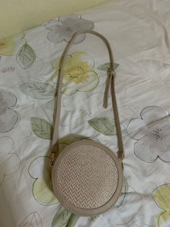 (Category: ) located in . Submitted by nateva (Listing ID 1014572615, Image 1). Description: .
