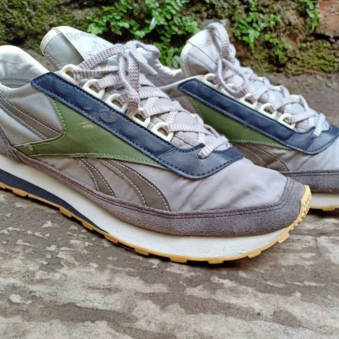 Reebok aztec silver