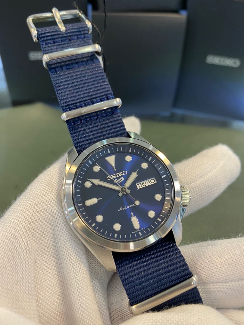 Seiko 5 Superman solid boy watch Men s Fashion Watches