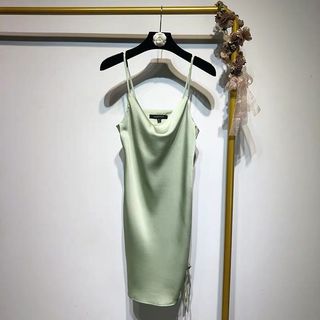(Category: ) located in . Submitted by whatrclothes (Listing ID 1014520786, Image 1). Description: .