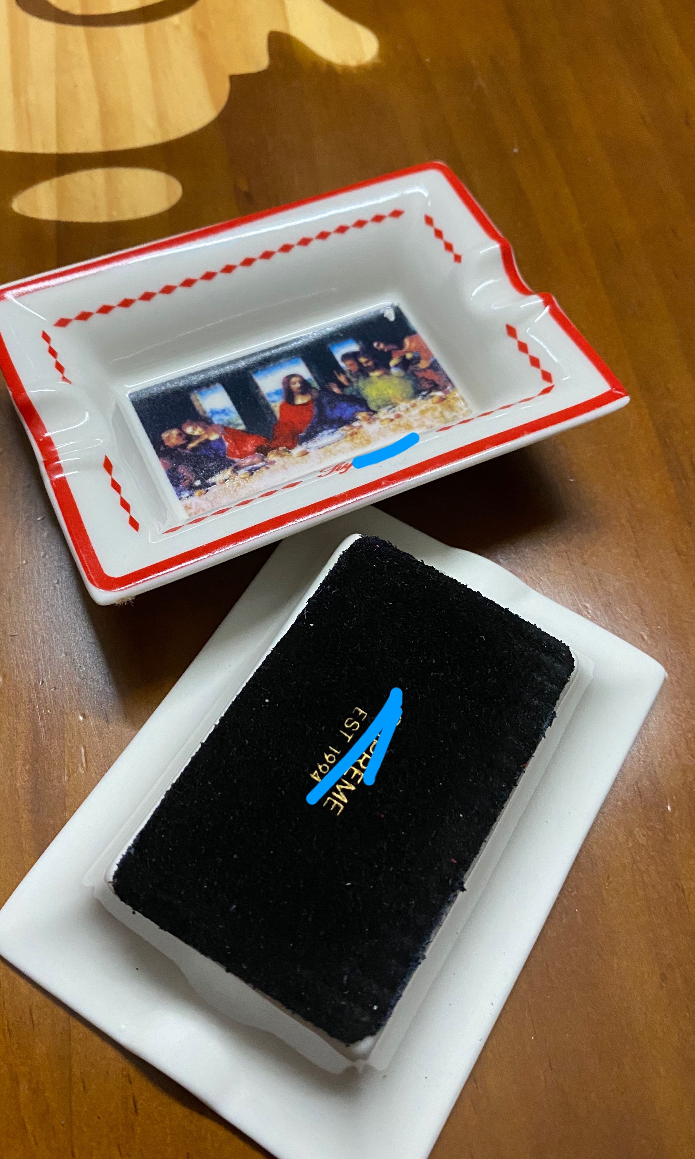 supreme_last_supper_ashtray_1p