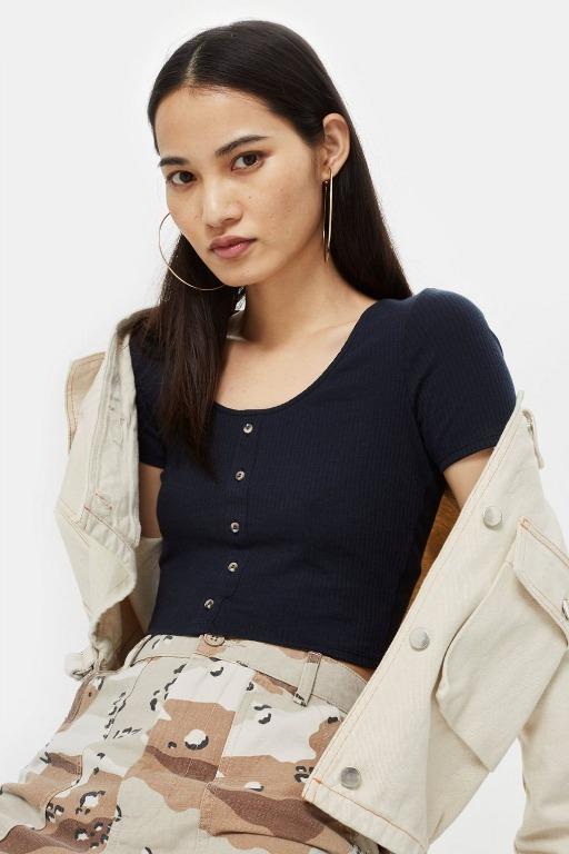 Horn button deals crop cardigan topshop