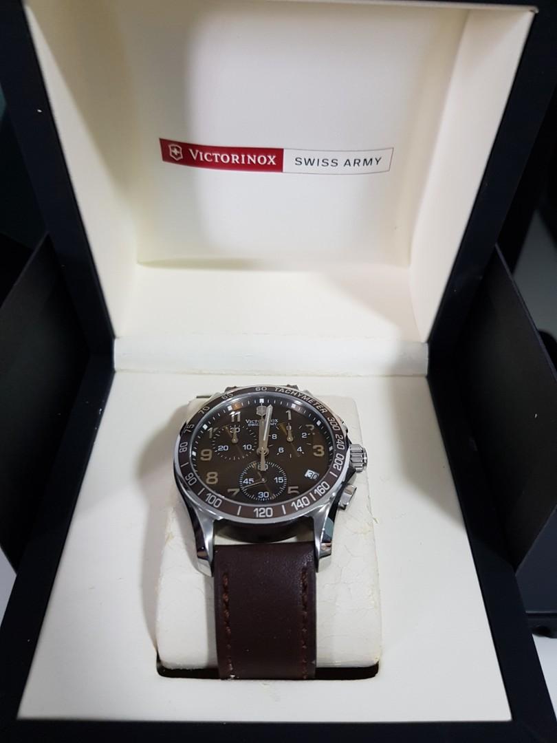 Swiss Army Tachymeter 2024 favors