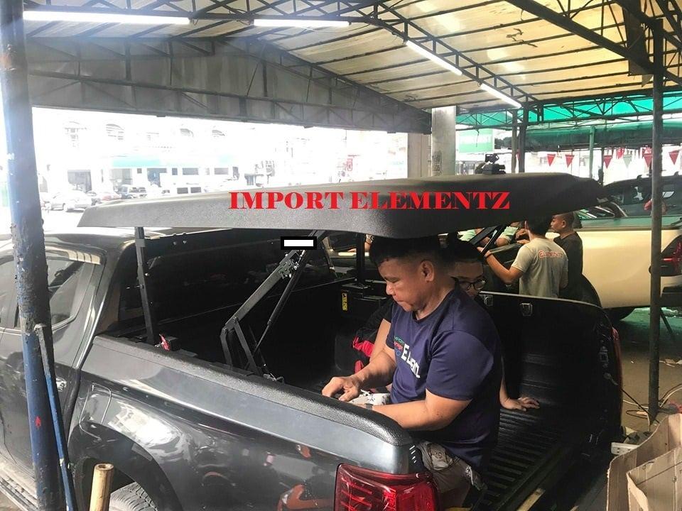 2015 to 2022 Toyota Hilux Revo Aeroklas Aviator Motorized Deck Cover