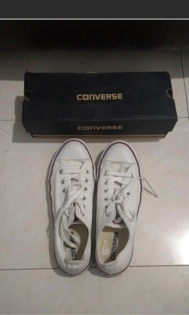 Sepatu Converse Low White Wanita Original Putih Unisex Cowo Cewek Fesyen Pria Sepatu Sneakers Di Carousell