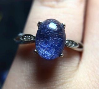 天然巴西稀有寶石藍色藍髮晶，藍線石戒指，尺寸約8.9/6.3mm；高品質925純銀鑲嵌；可調節圈口64240752062849110