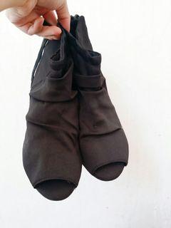 魚口黑色帆布材質微增高鞋 #開學季