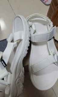 （分類：）位於 。 由 lamleungkitmichael 提交（商品編號 1014777944，圖片 1）。簡介： 。