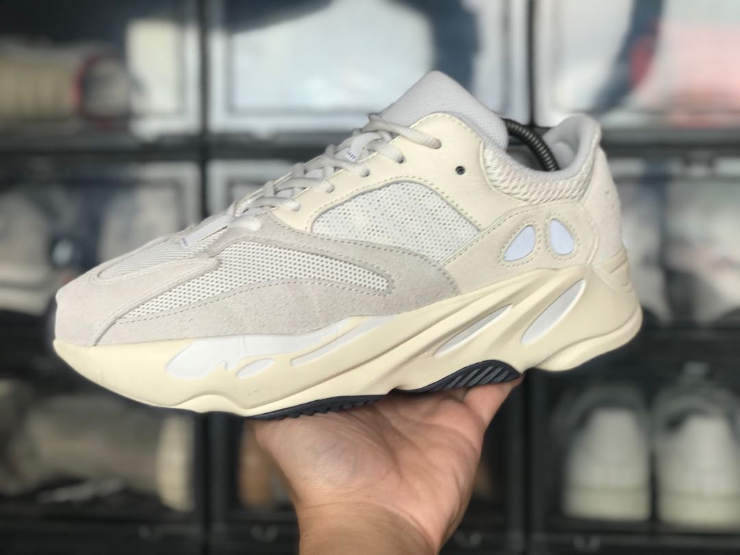 yeezy 700 silver