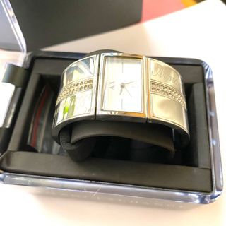（分類：）位於 。 由 ya021655 提交（商品編號 1014683471，圖片 1）。簡介： 。