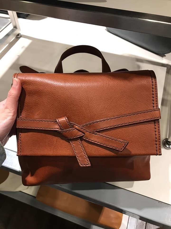 Willow crossbody fossil sales